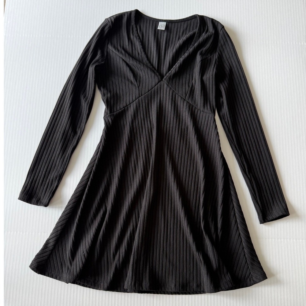 Unbranded Black Ribbed Knit Dress Women Size M Long Sleeve V-Neck Mini Fit Flare